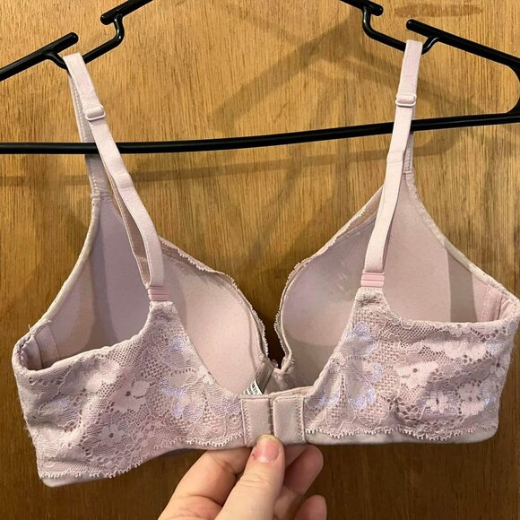 Size 32D - Victoria's Secret - Pale Pink Lace Covered Perfect Shape Bra - Picture 6 of 6